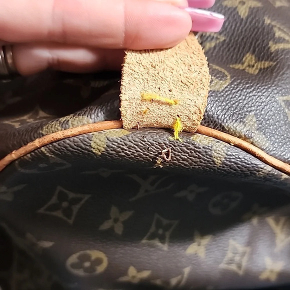 Louis Vuitton Travel Keepall 50 - Picture 12 of 16